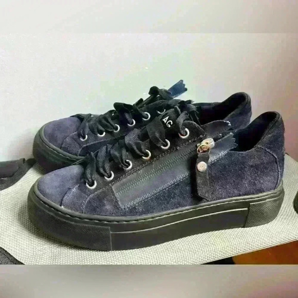 AGL Blue Suede Night Nero Light Weight Low Top Sneakers EU SIZE 36 - Picture 2 of 8